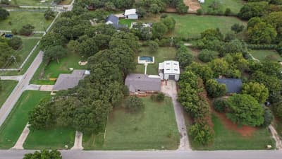 22 Spring Oaks Road, Burleson TX 76028