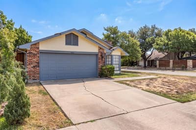 3700 Verlaine Drive, Carrollton TX 75007 - Photo 2