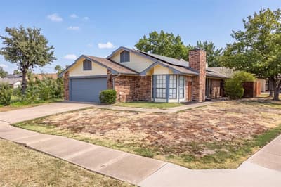3700 Verlaine Drive, Carrollton TX 75007 - Photo 3