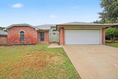 8237 Lara Lane, Watauga TX 76148