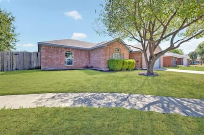 2724 Douglas Drive, McKinney TX 75071 - Photo 3