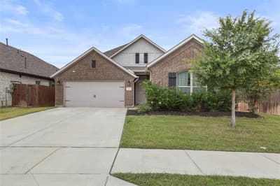 6152 Cobbetts Pond Lane, Fort Worth TX 76179 - Photo 3