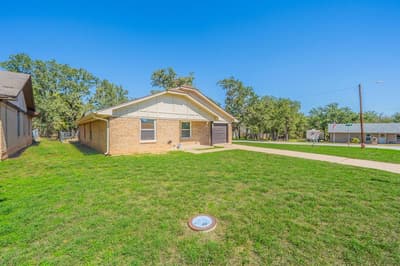 5211 Laurie Drive, Mineral Wells TX 76067 - Photo 3