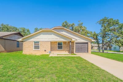5211 Laurie Drive, Mineral Wells TX 76067