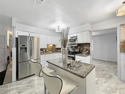 4111 Vanette Lane, Dallas TX 75216 - Photo 3