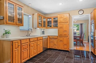 706 Giltin Court, Arlington TX 76006 - Photo 4