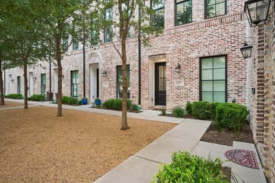 14957 Oak Street, Addison TX 75001 - Photo 3
