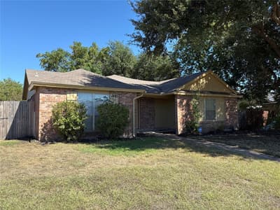 1485 Brook Meadow Circle, Lancaster TX 75134
