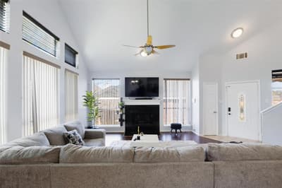 1031 Park Avenue, Carrollton TX 75006 - Photo 4