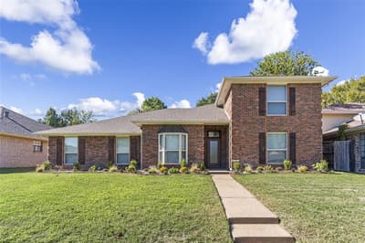6423 Ridgemont Drive, Dallas TX 75214 - Photo 2
