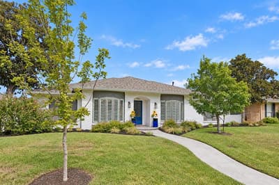 7341 La Sobrina Drive, Dallas TX 75248 - Photo 2