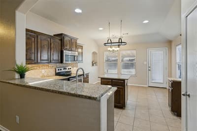 11204 Beechgrove Court, Fort Worth TX 76140 - Photo 5