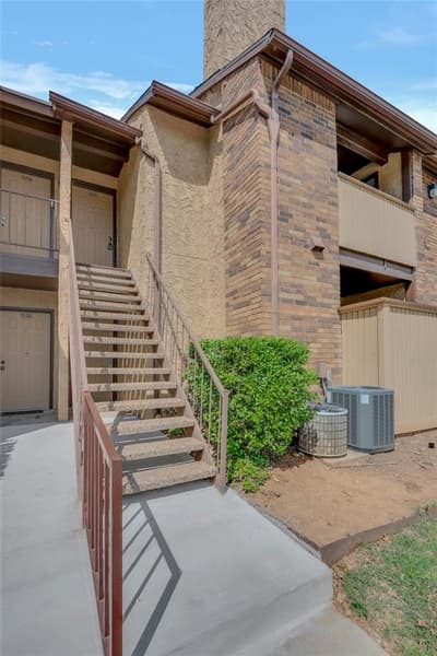 2006 Cloisters Drive # 2522, Arlington TX 76011 - Photo 2