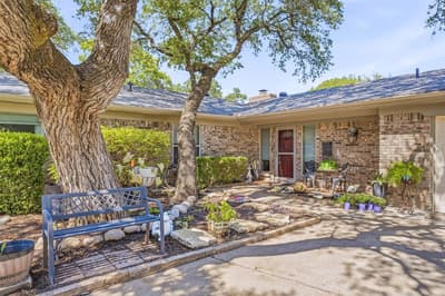 4304 Acoma Court, Granbury TX 76048 - Photo 2