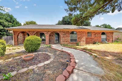 2320 Georgetown Drive, Denton TX 76201