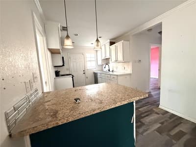 2248 Lea Crest Drive, Dallas TX 75216 - Photo 2