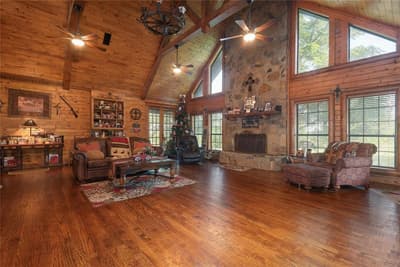 8685 FM 1827, Anna TX 75409