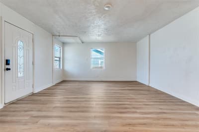 3455 Kellogg Avenue, Dallas TX 75216 - Photo 4