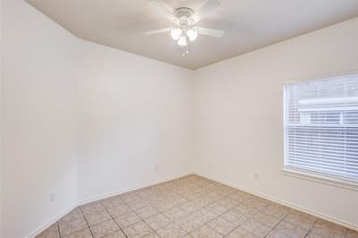 7048 Summit Parc Drive, Dallas TX 75249 - Photo 4