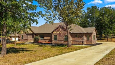 1389 County Road 3591, Paradise TX 76073 - Photo 3