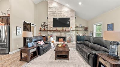 136 N Bronco Court, Springtown TX 76082 - Photo 4