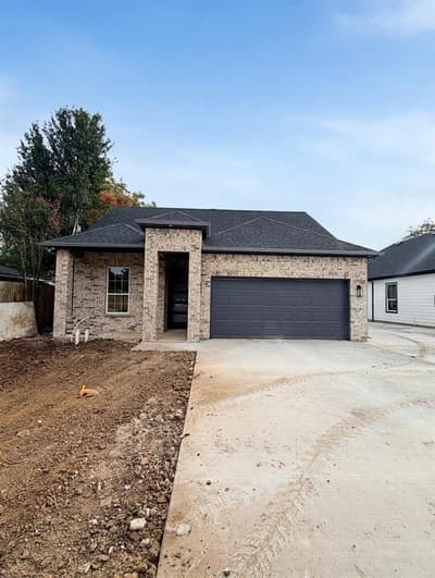 816 Crockett Drive, Fort Worth TX 76028