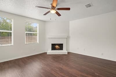 1227 Scarlet Sage Parkway, Burleson TX 76028 - Photo 5