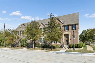 8209 Main Street, North Richland Hills TX 76182 - Photo 4