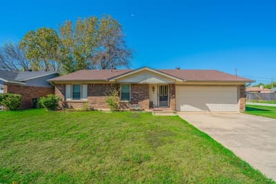 6941 Bennington Drive, Watauga TX 76148