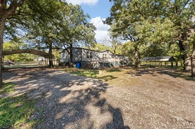 3104 Rolling Oaks Drive, Cleburne TX 76031 - Photo 5