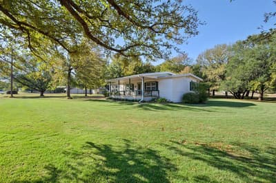 404 Cleveland Road, Granbury TX 76049 - Photo 4