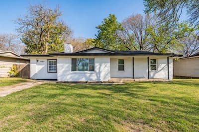 5569 Burton Avenue, Fort Worth TX 76119