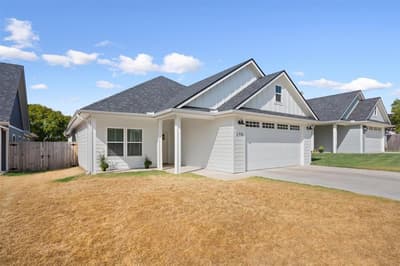308 N Main Street, McGregor TX 76657