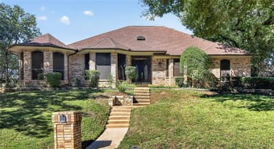 3910 Cross Bend Court, Arlington TX 76016 - Photo 2
