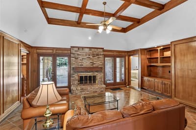 3910 Cross Bend Court, Arlington TX 76016 - Photo 4