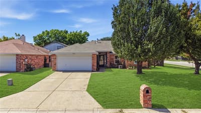1125 Bayfield Drive, Denton TX 76209