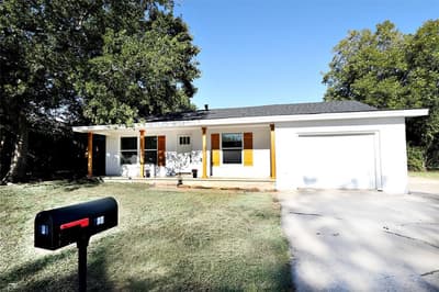 506 Lindsey Street, Bowie TX 76230 - Photo 5