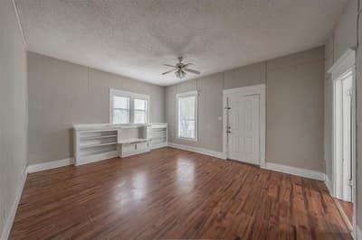212 N Ruddell Street, Denton TX 76205 - Photo 3