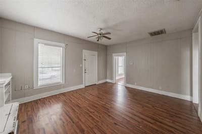 212 N Ruddell Street, Denton TX 76205 - Photo 5