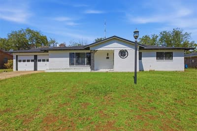 2313 Clearview Drive, Fort Worth TX 76119 - Photo 2