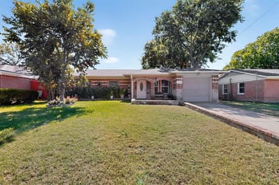 2520 Hillsboro Avenue, Dallas TX 75228 - Photo 2