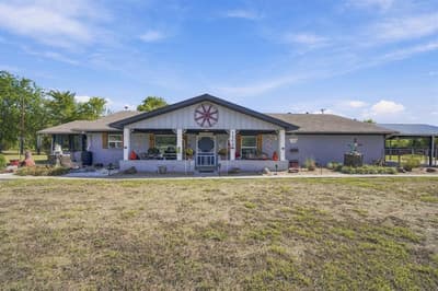 1309 W Madison Street, Ennis TX 75119