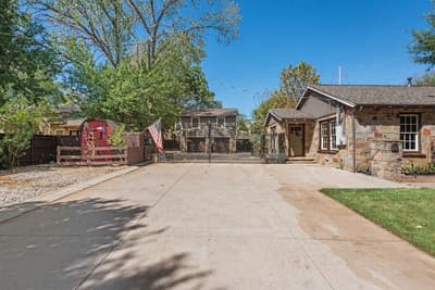 705 N Main Street, Grapevine TX 76051 - Photo 4