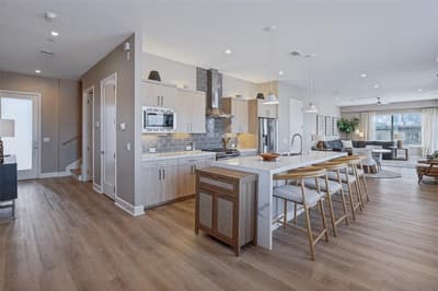 1901 S Harwood Street # 305, Dallas TX 75215