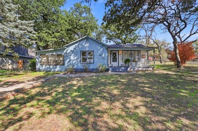 425 Dunaway Lane, Azle TX 76020 - Photo 2
