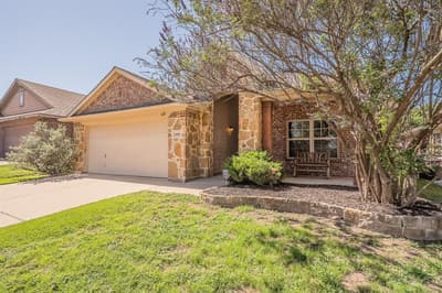 10100 Cougar Trail, Fort Worth TX 76108 - Photo 2