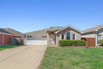 7016 Snowivy Court, Arlington TX 76001 - Photo 3