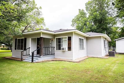 508 Fleming St., Mount Vernon TX 75457
