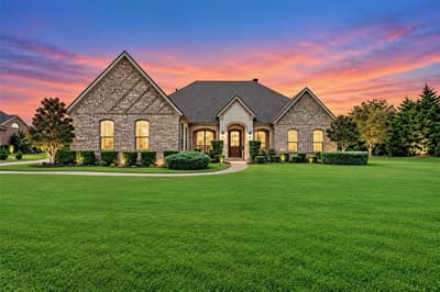 909 Amblewood Drive, Lucas TX 75002 - Photo 3