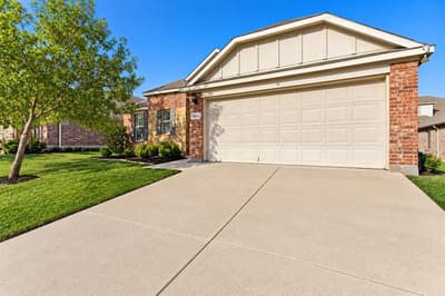 12441 Woods Edge Trail, Fort Worth TX 76244 - Photo 2